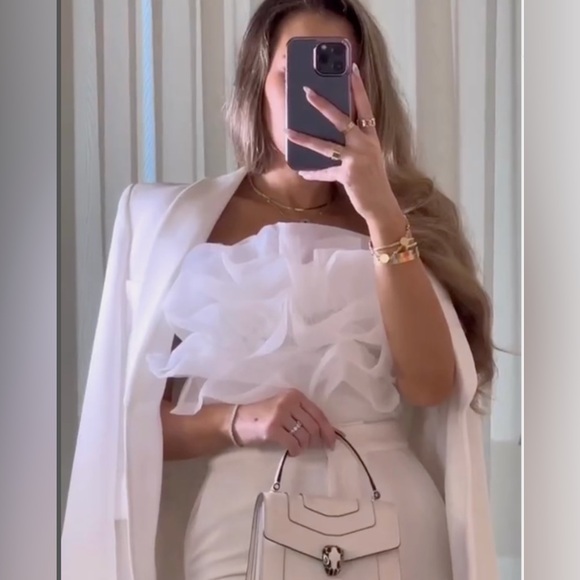 Ruffled Rib Bodysuit - Picture 6 of 8